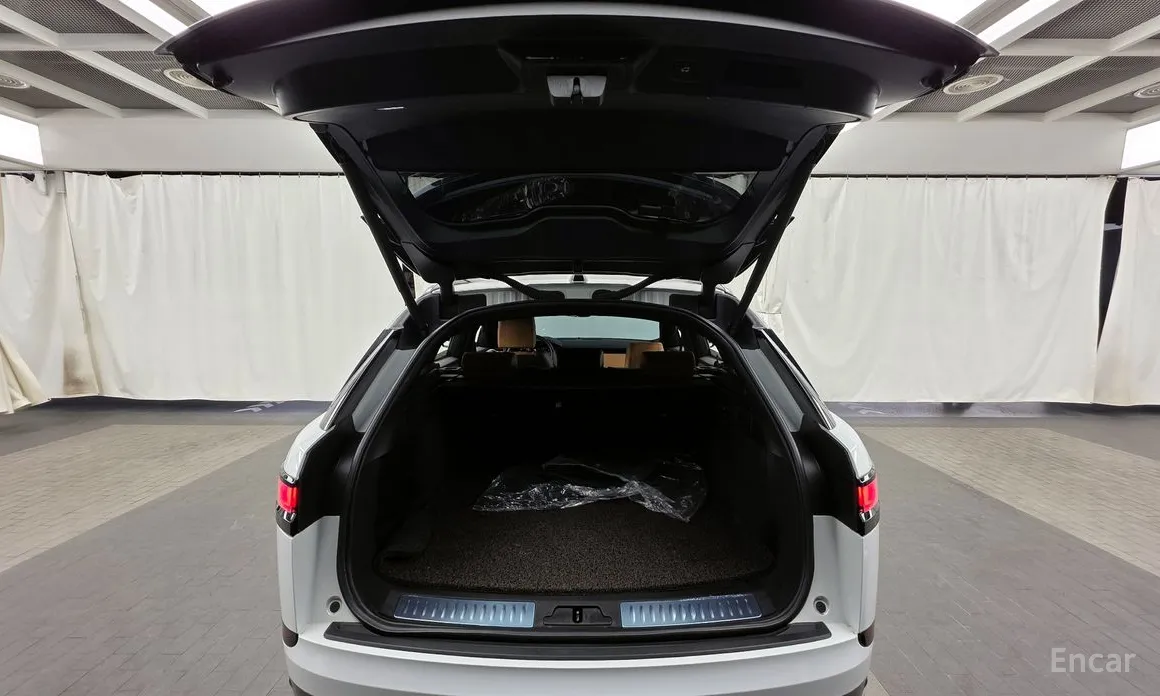 Фото 20 - Land Rover Range Rover Velar