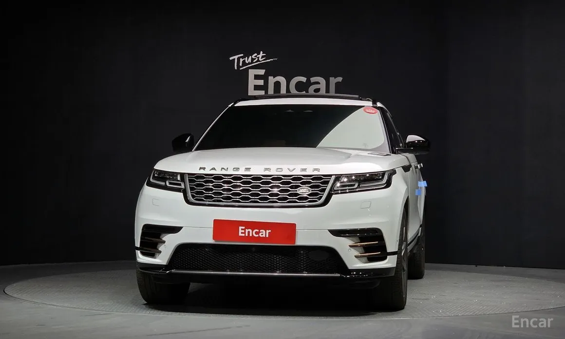 Фото 3 - Land Rover Range Rover Velar
