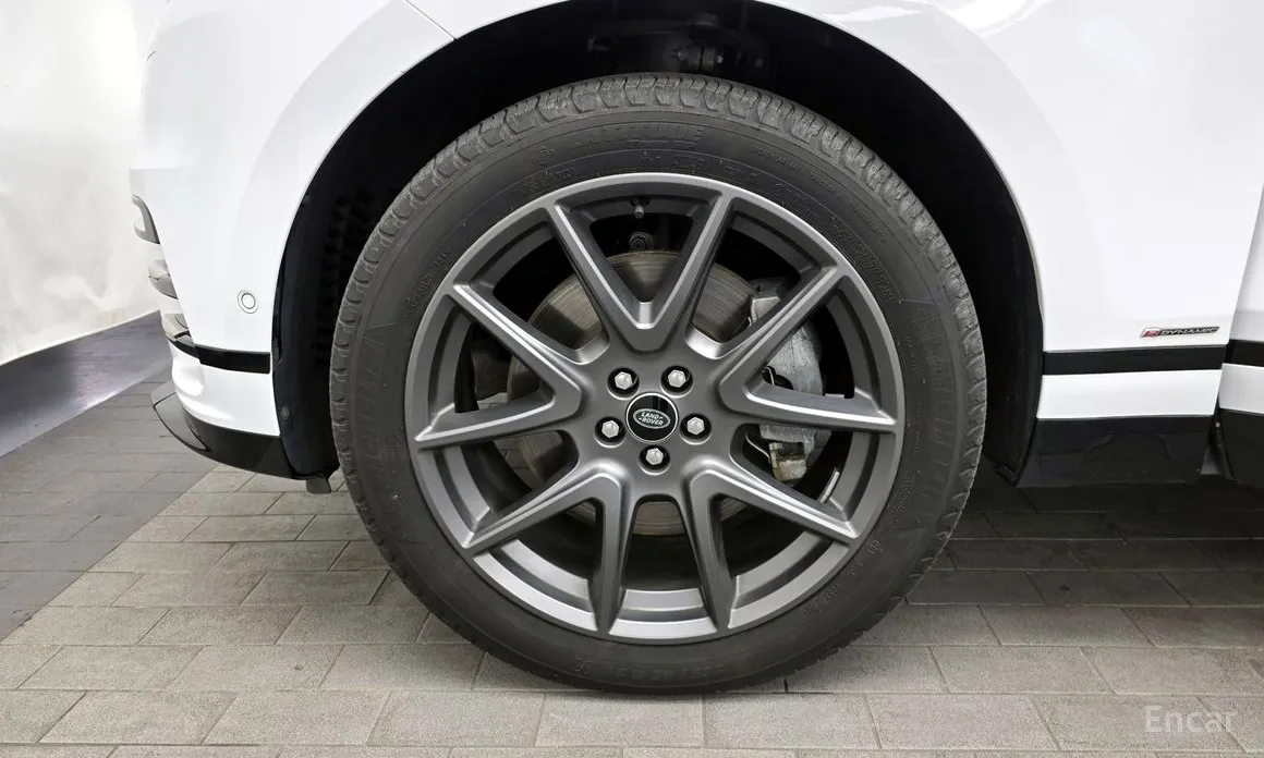 Фото 5 - Land Rover Range Rover Velar