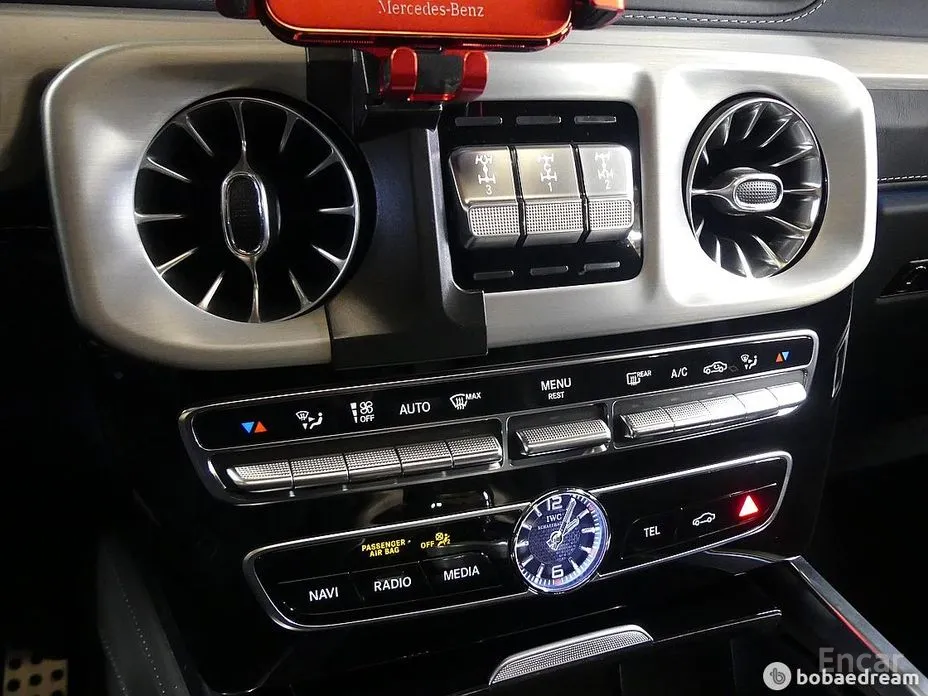 Фото 17 - Mercedes-Benz G-Class