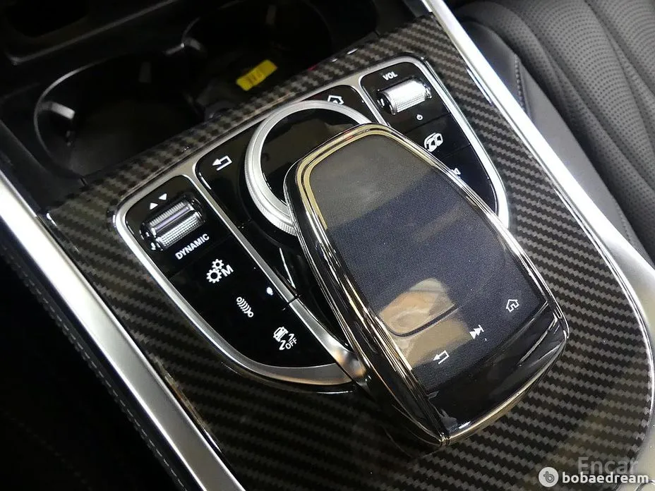 Фото 18 - Mercedes-Benz G-Class