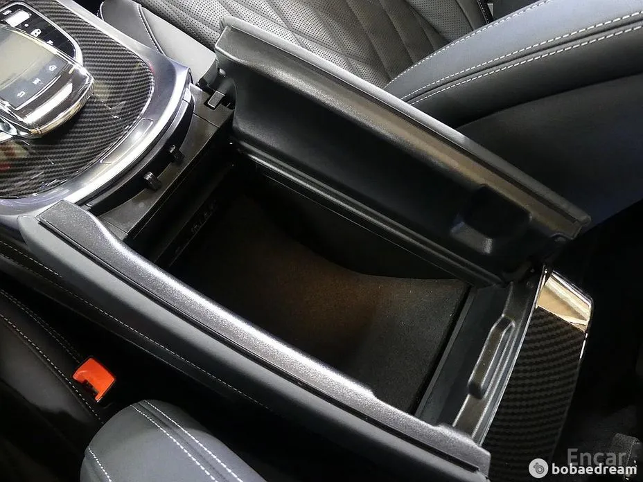 Фото 19 - Mercedes-Benz G-Class