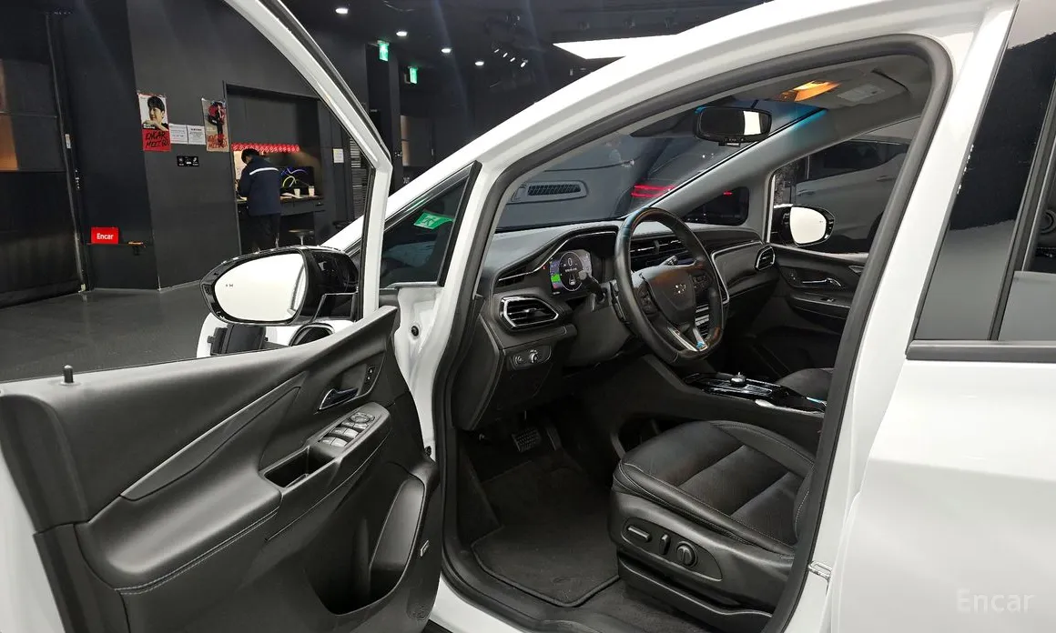 Фото 10 - Chevrolet Bolt EV