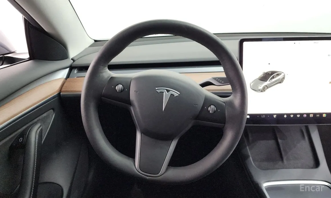 Фото 13 - Tesla Model 3