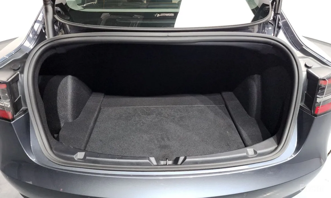 Фото 20 - Tesla Model 3