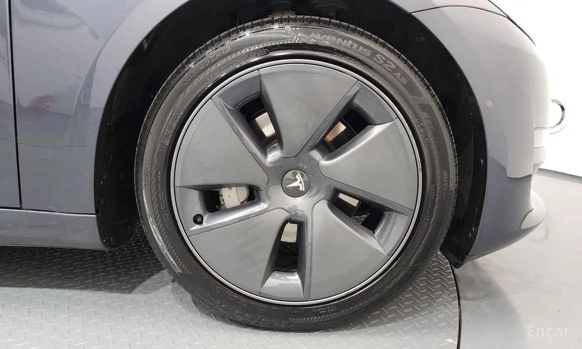 Фото 5 - Tesla Model 3