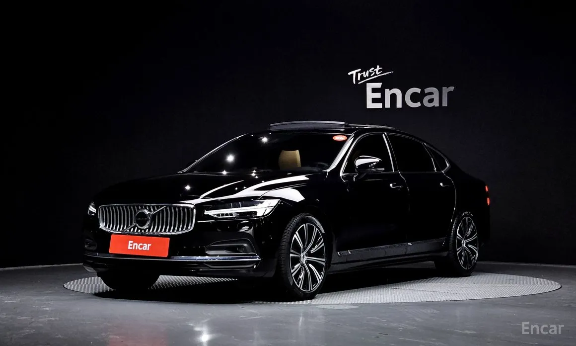 Фото 1 - Volvo S90