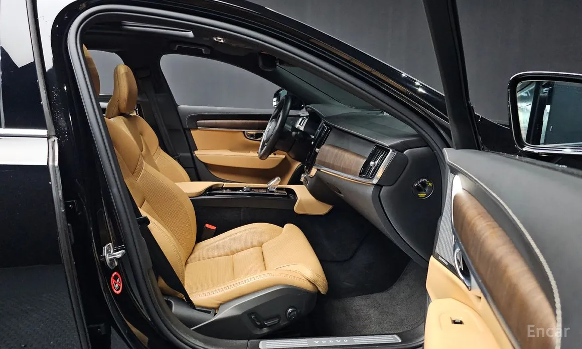 Фото 11 - Volvo S90