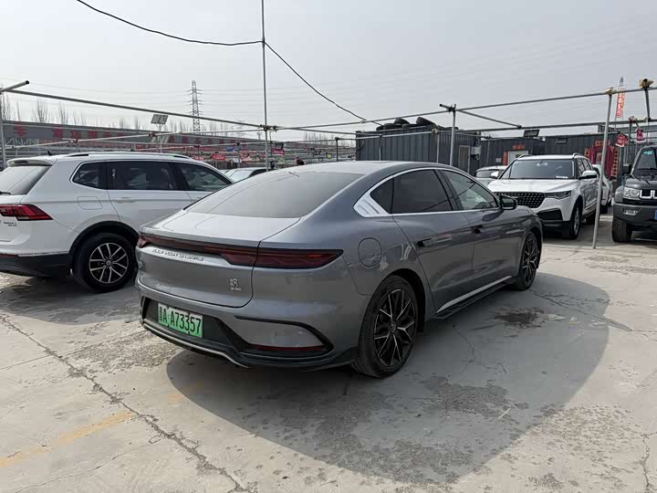 Фото 9 - BYD Han