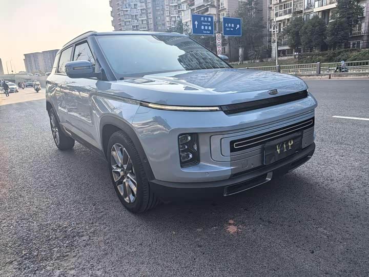 Фото 3 - Geely Icon