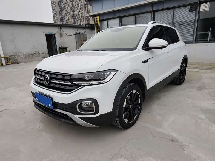 Фото 1 - Volkswagen Tacqua