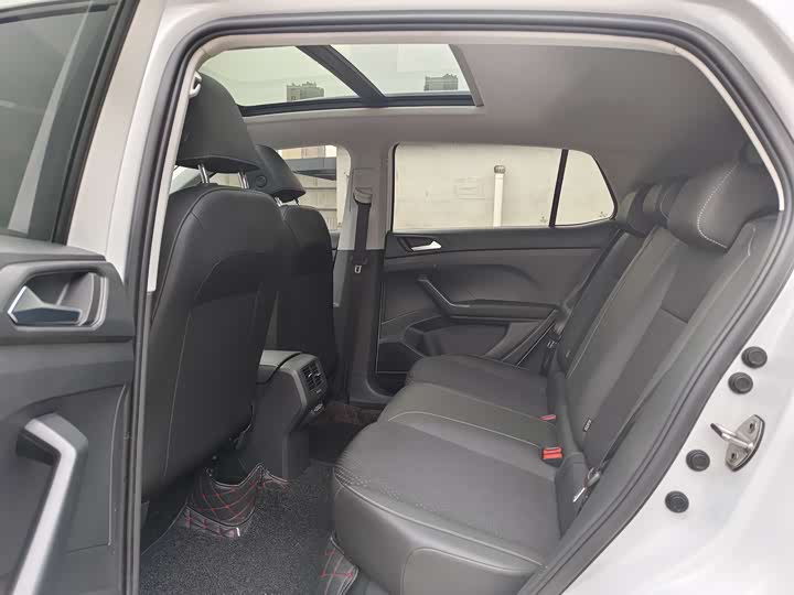 Фото 6 - Volkswagen Tacqua