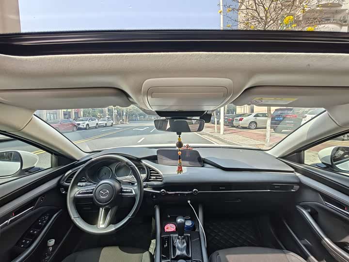 Photo 9 - Mazda 3 (Axela)