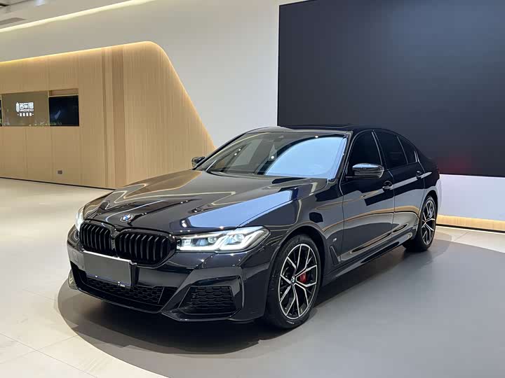 Photo 1 - BMW 5 Series