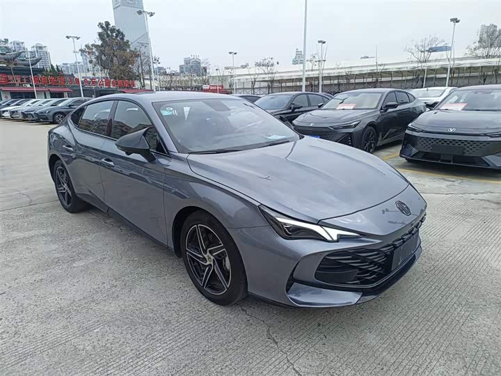 Photo 3 - MG Motor 7