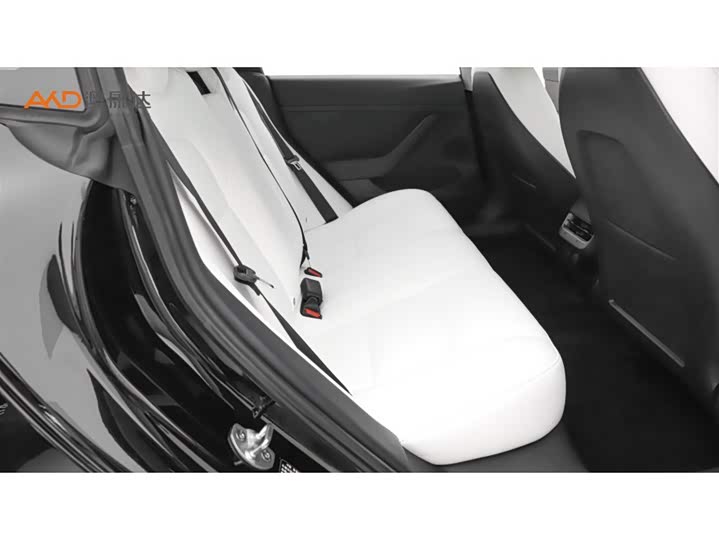 Фото 8 - Tesla Model 3