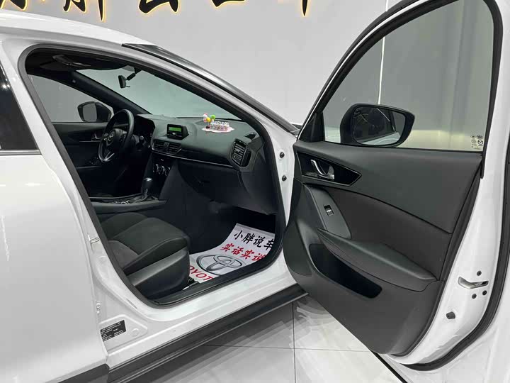 Фото 7 - Mazda CX-4