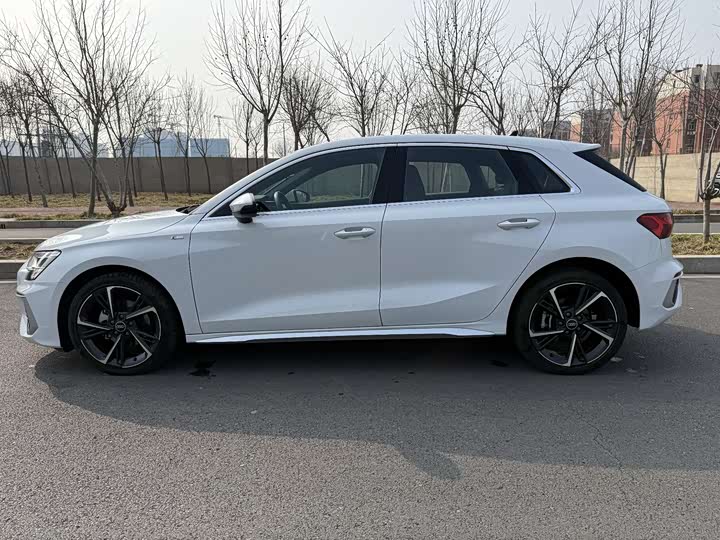 Фото 4 - Audi A3