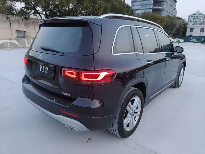 Фото 9 - Mercedes-Benz GLB-Class