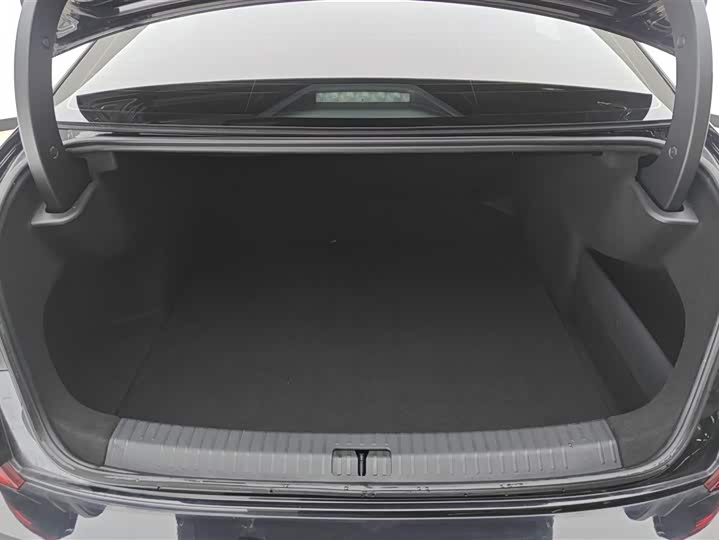 Photo 4 - Volkswagen Passat