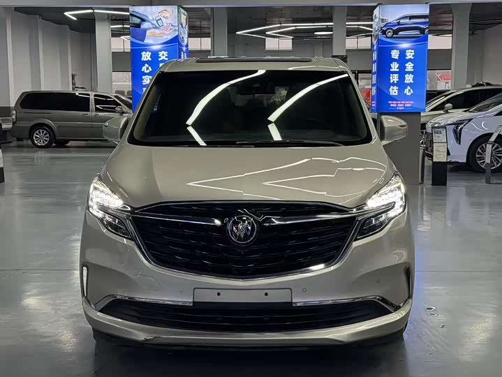 Photo 3 - Buick GL8 ES