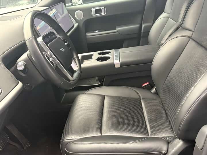 Фото 4 - LiXiang L8