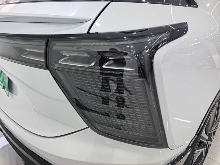 Фото 7 - HiPhi X