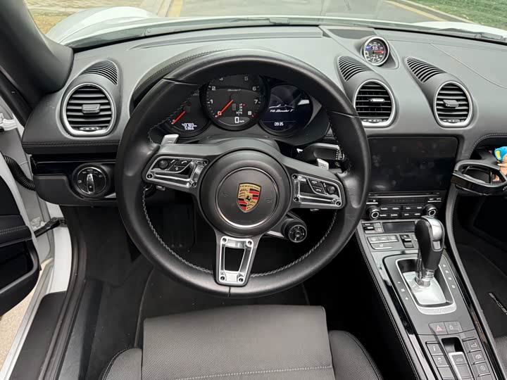 Фото 9 - Porsche 718