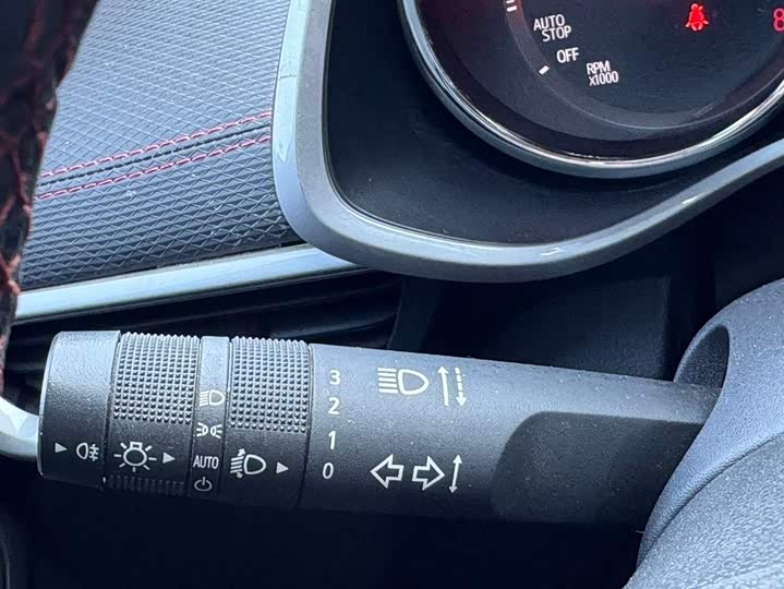 Фото 9 - Chevrolet Tracker