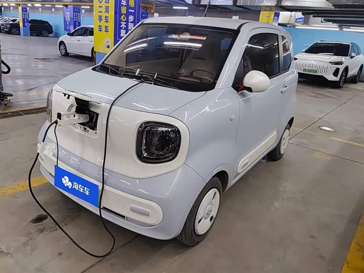 Фото 1 - Bestune Pony