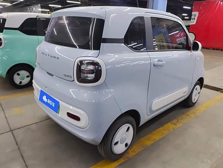 Фото 3 - Bestune Pony