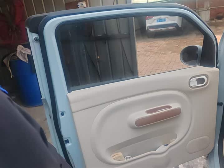 Фото 7 - Bestune Pony