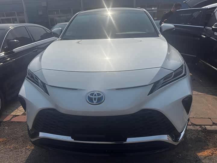 Фото 2 - Toyota Venza