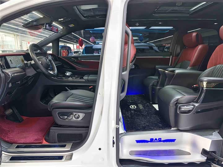 Zdjęcie 8 - GAC Trumpchi M8