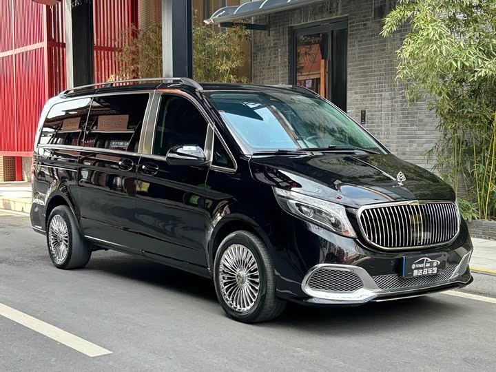 Фото 3 - Mercedes-Benz V-Class