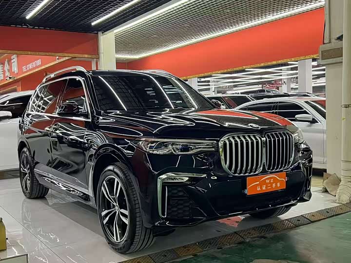 Фото 3 - BMW X7