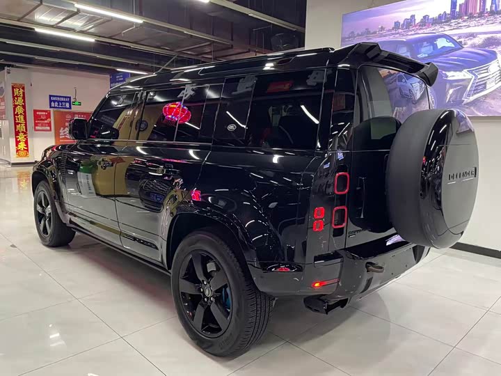 Фото 4 - Land Rover Defender