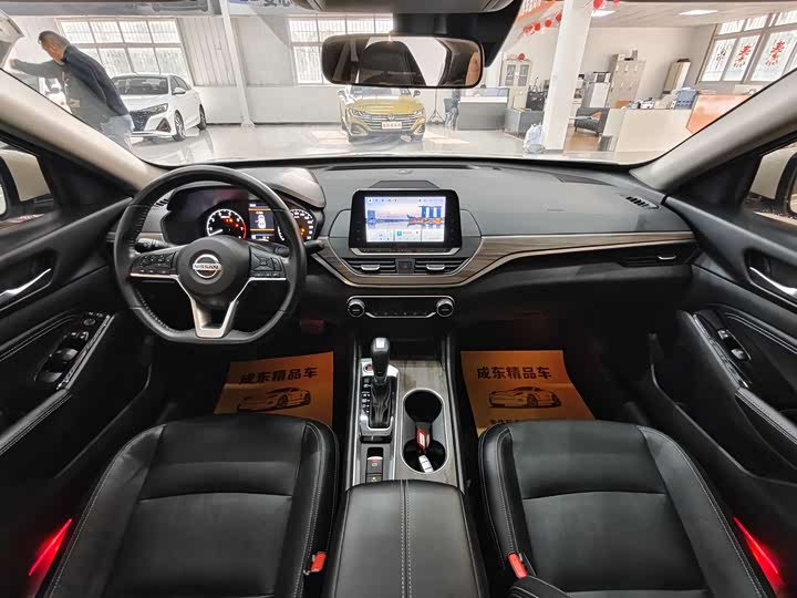 Photo 9 - Nissan Teana