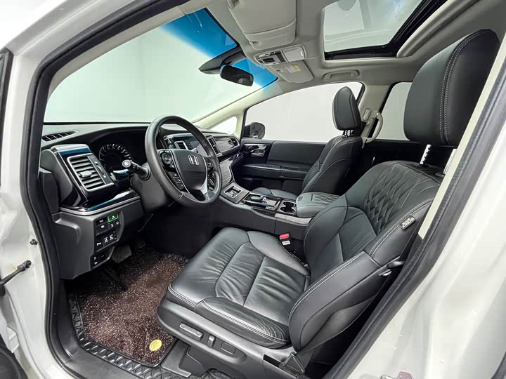 Фото 5 - Honda Elysion