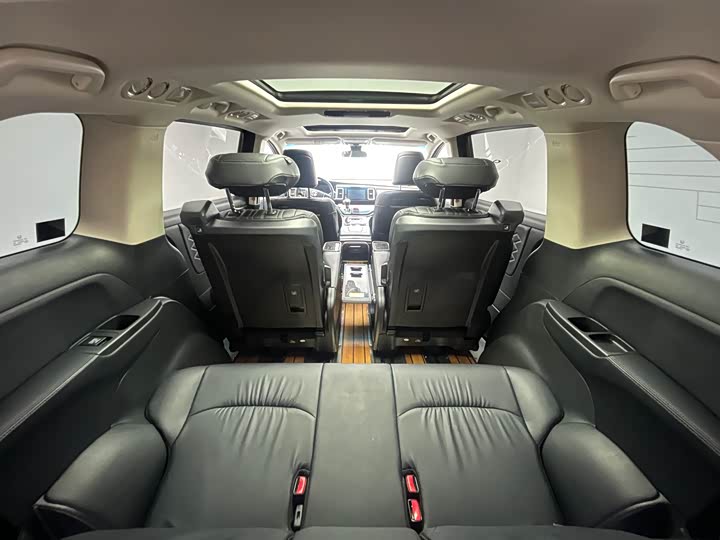 Фото 7 - Honda Elysion