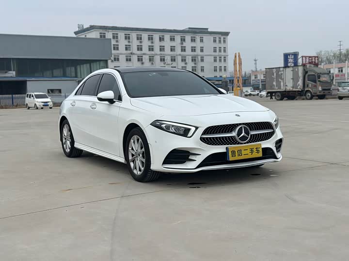 Фото 3 - Mercedes-Benz A-Class