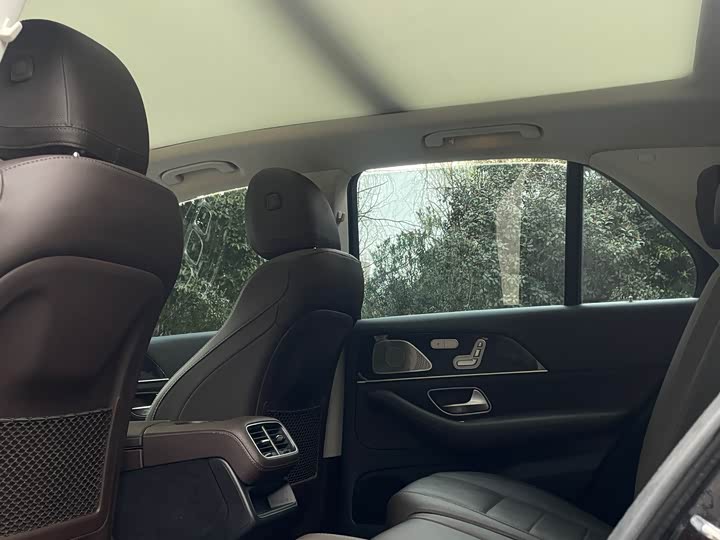 Фото 9 - Mercedes-Benz GLE-Class