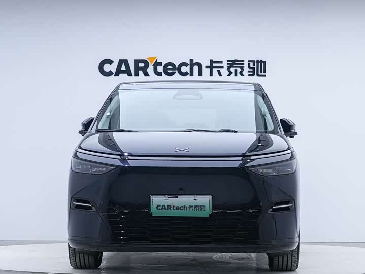 Фото 3 - XPeng X9