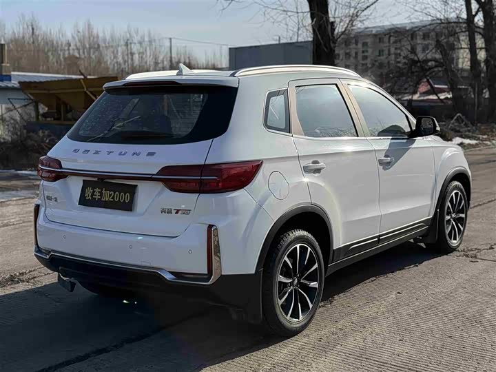 Фото 8 - Bestune T33