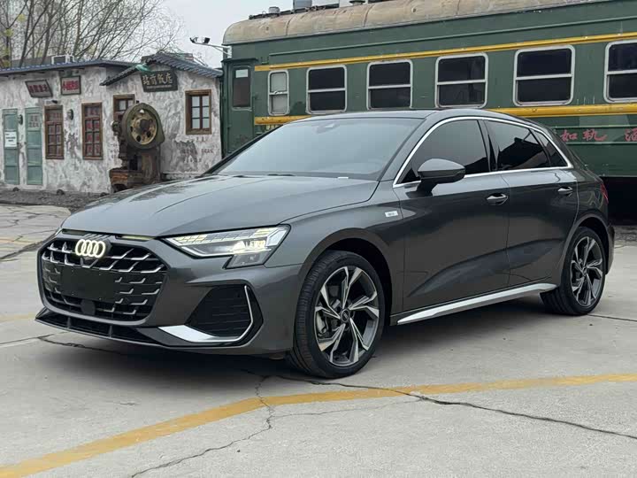 Фото 1 - Audi A3