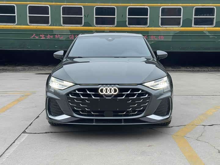 Фото 2 - Audi A3