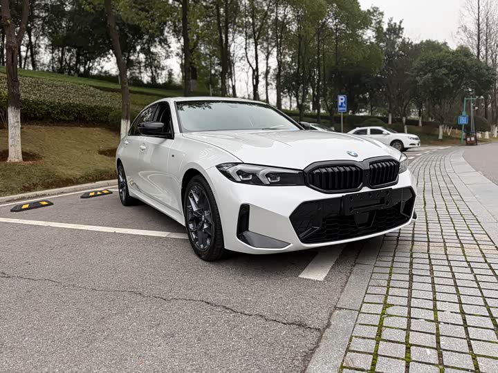 Фото 3 - BMW 3 Series