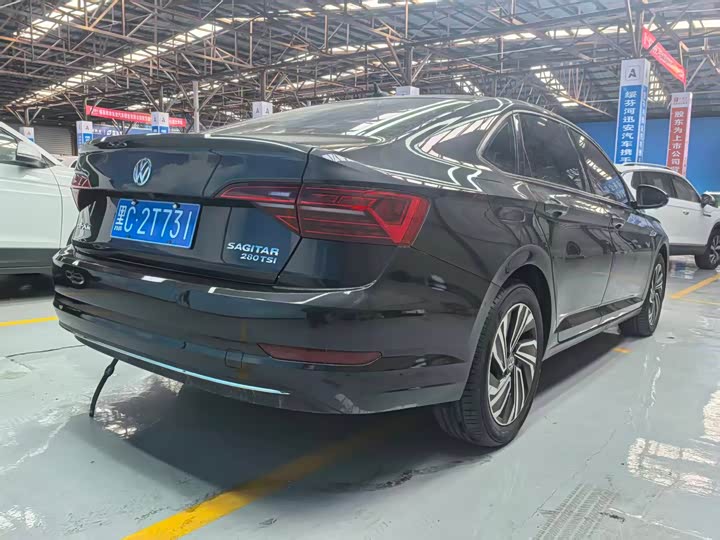 Фото 4 - Volkswagen Sagitar L