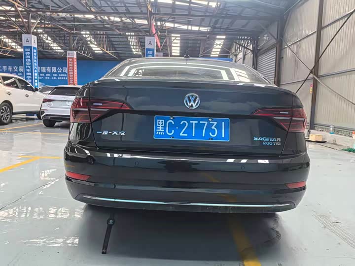 Фото 5 - Volkswagen Sagitar L