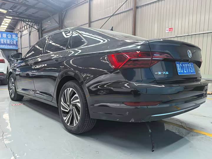 Фото 6 - Volkswagen Sagitar L